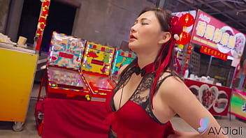 Em Gái Trung Mlem Mlem Mio Bị đụ Trong Chợ đêm
