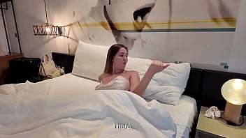 Một Giường, Một Bí Mật… Cùng Người Bạn Thân Gợi Cảm Của Mẹ Kế