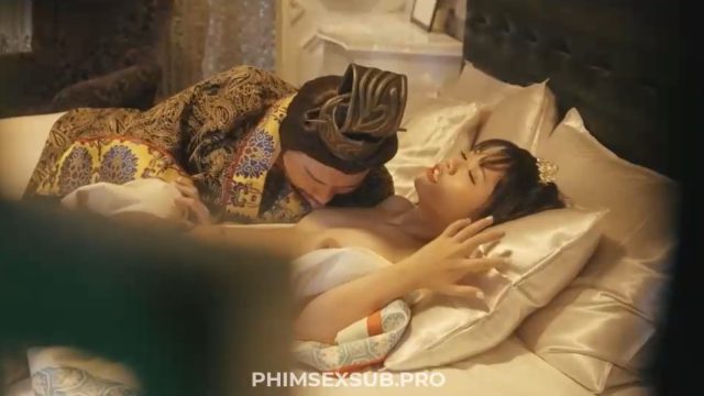 Tào Tháo Chơi Nát Lồn Vợ địch Trong Phim Cấp Ba